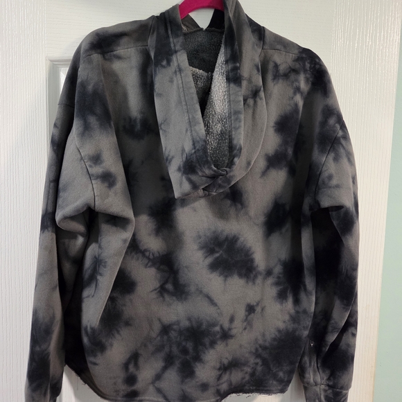 MISSING CORD- Hot Topic Beetlejuice Icons Wash Girls Crop Hoodie- Size 0X - Picture 8 of 10